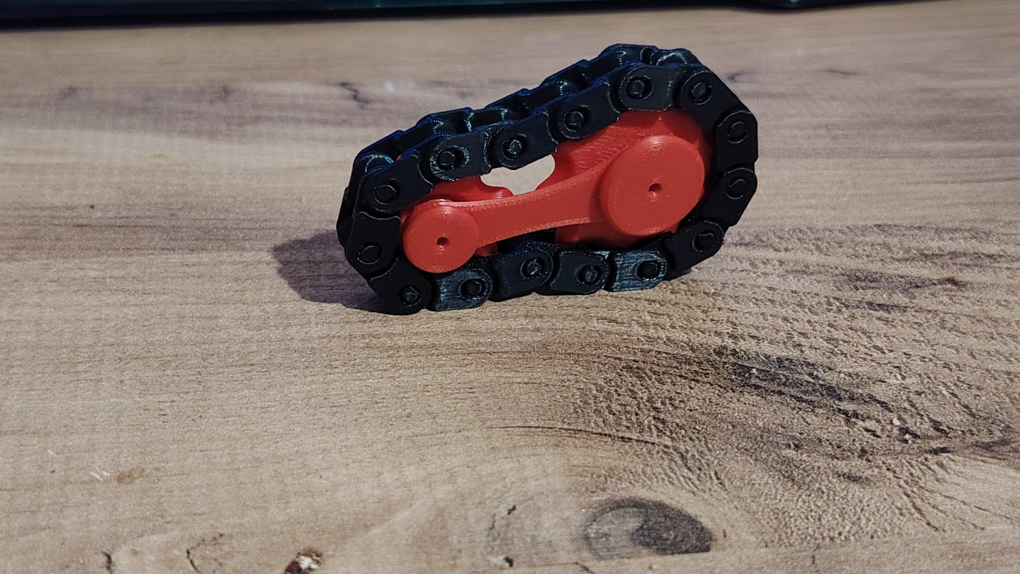 zincir ve dişli stres oyuncağı